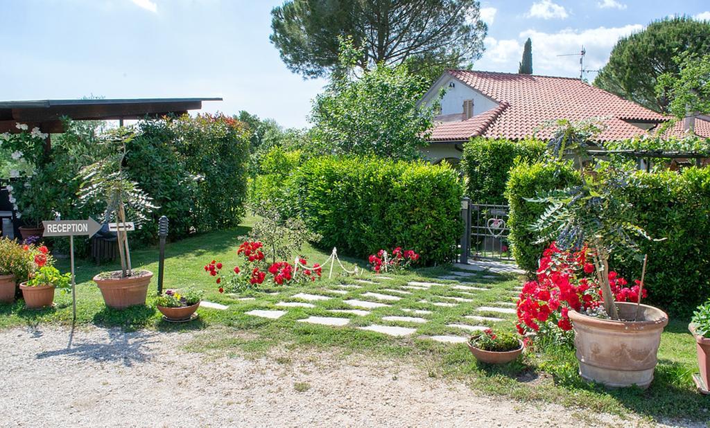 Poggio Degli Olivi Guest House Saturnia Exterior photo